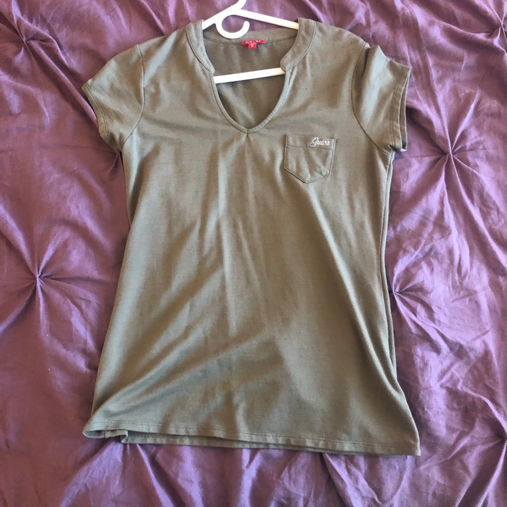 Guess Tshirt